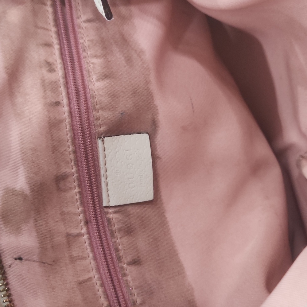 Gucci Pink Crossbody Bag with Gold Accents - Picture 11 of 15